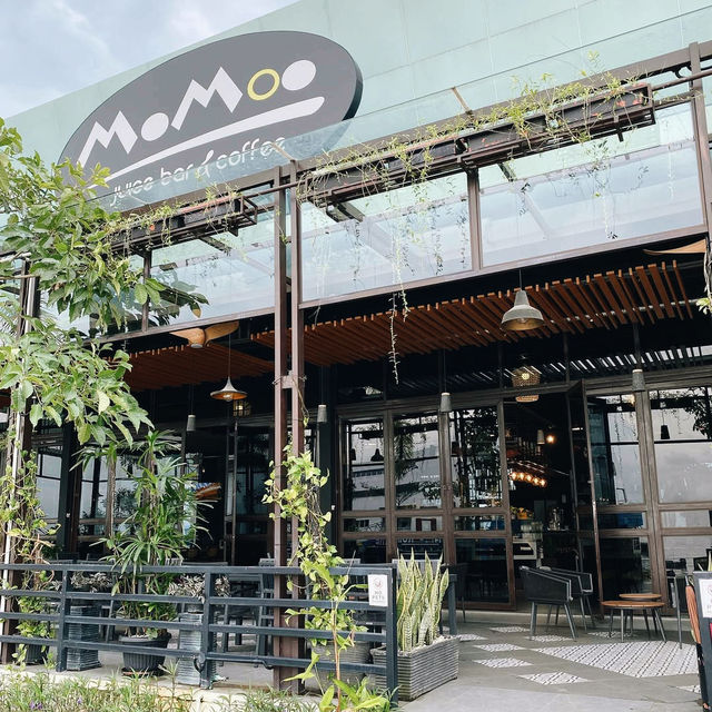 MoMoo Juice Bar & Coffee at Harbour Bay