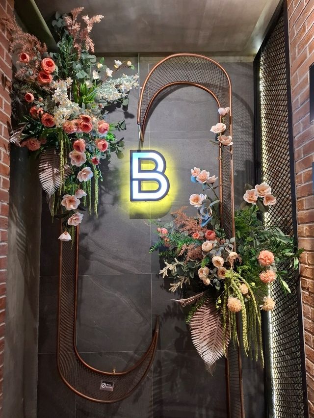 BROWN Brew & Bistro คาเฟ่ฟีลกู๊ดในชะอำ
