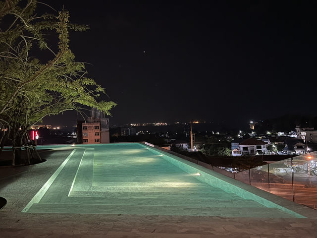 โรงแรมอไรซ์ (Arize Hotel Sriracha)