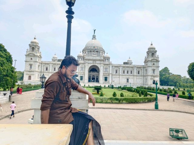 Regal Vibes at Victoria Memorial in My South Indian Look
