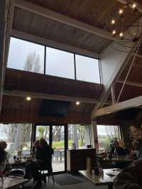 紐西蘭南島🇳🇿Edgewater Hotel Café 早餐打卡🩵湖景與孤獨的樹