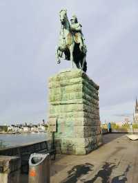 “Walk across the Roman Bridge