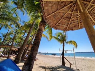 Summer Travel Vlog | Relaxing in Ngapali, Myanmar