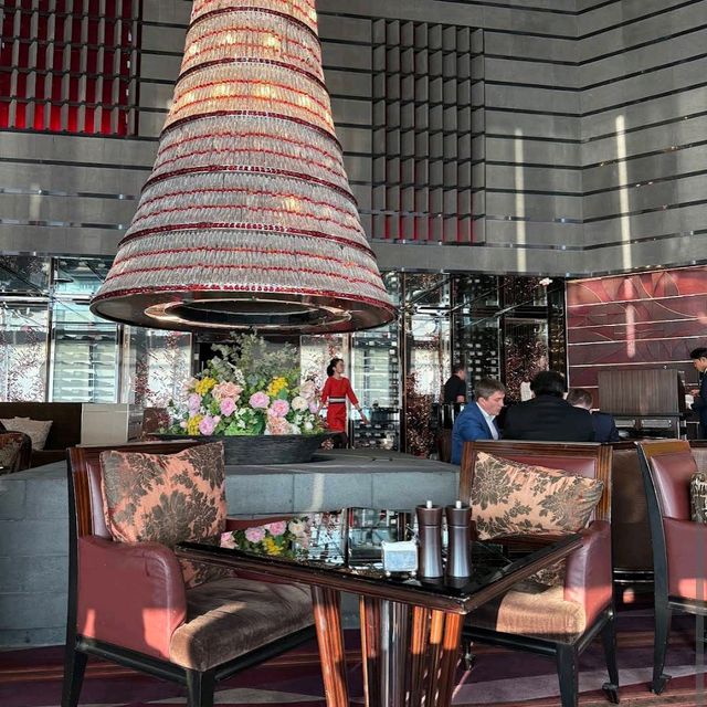 The Lounge & Bar - 香港麗思卡爾頓酒店