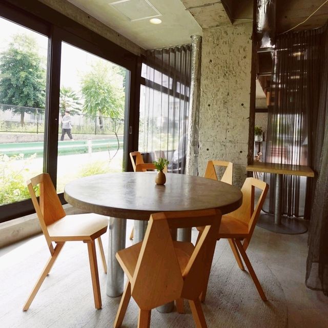 Massif Cafe