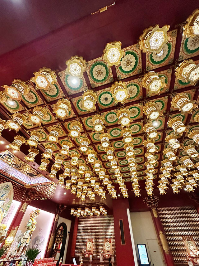 Sacred Serenity at the Buddha Tooth Relic Temple