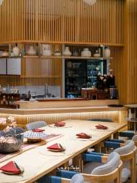 Den ห้องอาหารญี่ปุ่น รร Meliá อร่อย บรรยากาศสงบ