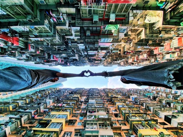 From Roast Goose to Rooftop Lights: A Night in Hong Kong