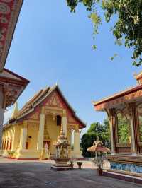 วัดธาตุหลวงใต้ วัดสวยใกล้ๆ พระธาตุหลวงเวียงจันทน์