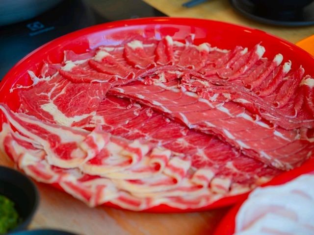 ร้านชาบูสุดฟินมาสี่จ่ายสาม พัทยา
