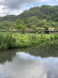 古き良きのどかな村の風景に出会う西逓