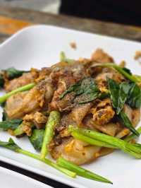 ร้านผัดไทย หอยทอด พัทยา นาเกลือ