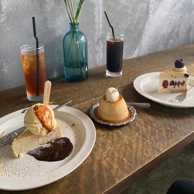 A WORKS CAFE