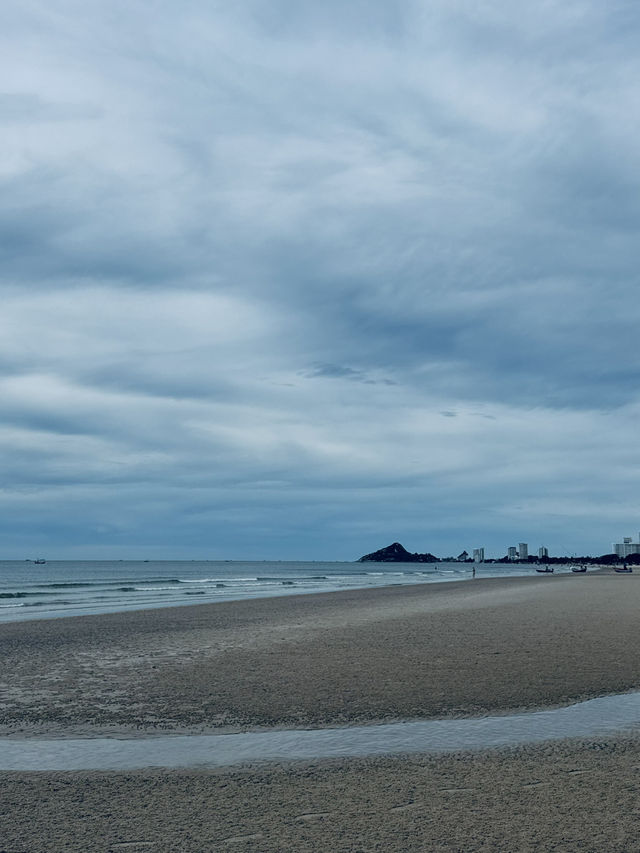 ชิลล์หาดหัวหิน 67 เดิน นอนชิลริมทะเล