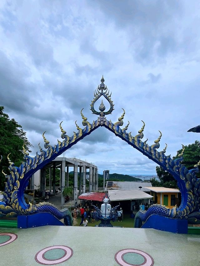 สำนักสงฆ์เขาพระครู วัดอยู่บนยอดเขาศรีราชา ชลบุรี