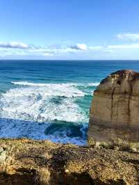 Ticked off one of Melbourne’s must-do experiences — the Great Ocean Road day tour! 🌊🚐 