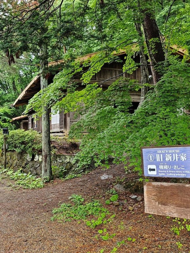 🏠飛驒之里茅草屋裡的職人工藝魂〔舊新井家住宅〕
