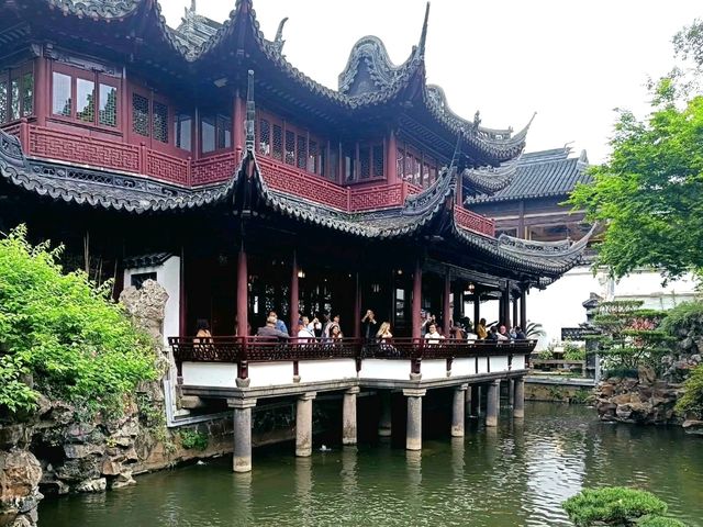 The Time-honored Huxingting Teahouse
