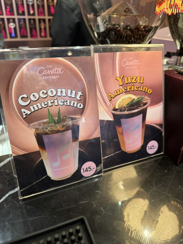 【タイ🩷超可愛い💕ピンクのカフェ】📍 The Cassette Coffee Bar (ザカセットコーヒー バー)