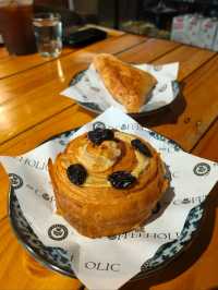 Sweet Treat Stop at Coffeeholic