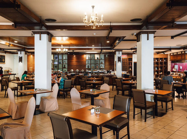  Mövenpick Suriwongse Hotel Chiang Mai 
