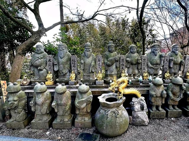 Nyoirinji Temple หรือวัดกบ🐸