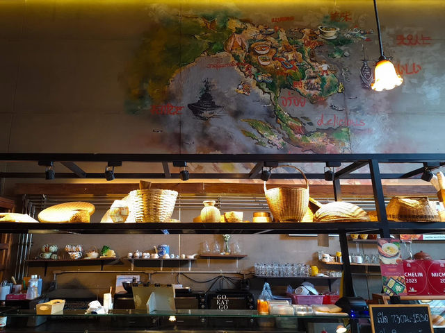 มาดามพาเท่ห์ สัมผัสความเท่ห์ร้านบรรยากาศดี