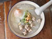 ข้าวมันไก่ชุมนุมไทย บุรีรัมย์