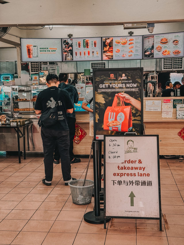 Local Vibes & Kopitiam Classics at Thong Kee Cafe, Pandan Indah 