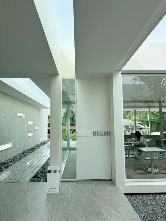 เที่ยวเมืองเพชร พักที่ WIIN hotel ประทับใจมากค่ะ