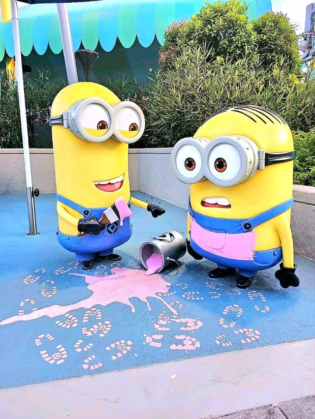 Banana Filled Fun  A Day at Minion Land, Singapore