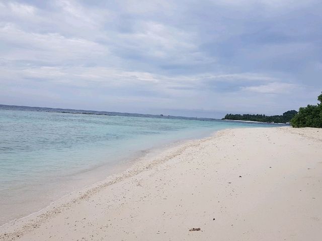 "Discover Local Life on Rasdhoo Island, Maldives 🏝️🌺🇲🇻"