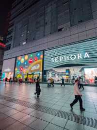  🛍️ Nanjing Road – ถนนสายช้อปสุดปังแห่งเซี่ยงไฮ้