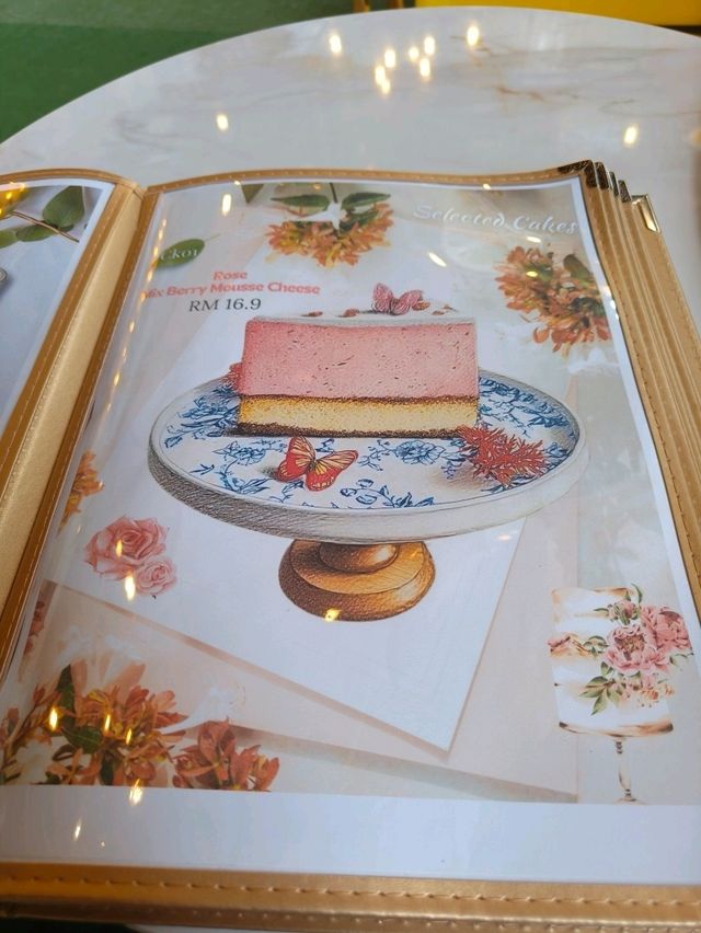 Desaru’s Prettiest Garden Café for a Tea Break