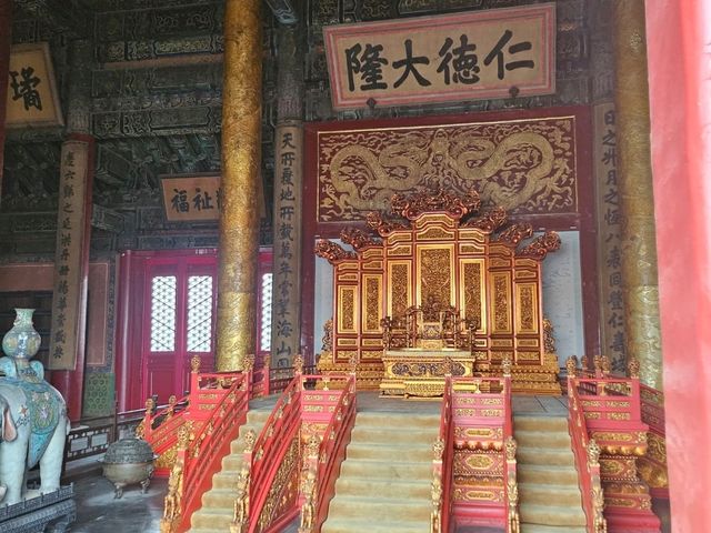 北京故宮 一個下著綿綿細雨的時光旅程