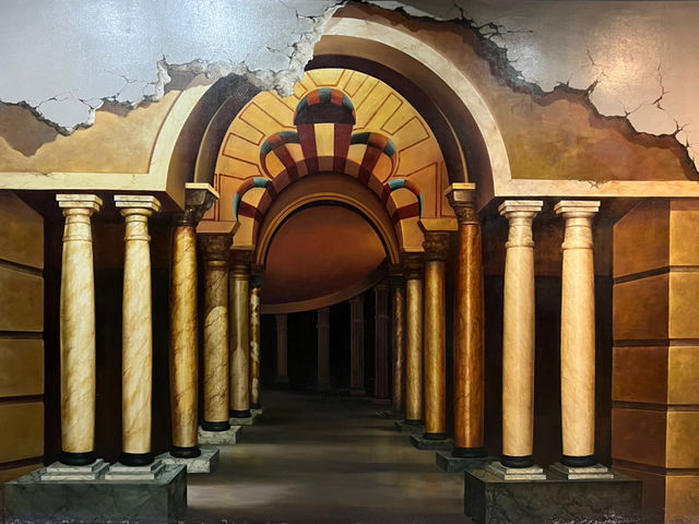 Art in Paradise