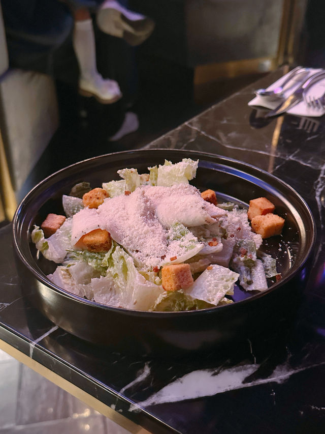 邊食晚飯邊聽音樂會