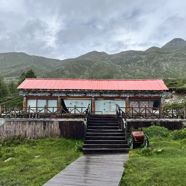 🌿 Wandering Through the Soul of Western Sichuan — 康定风景区