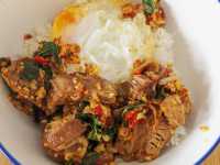 โป้เหอ | ก๋วยเตี๋ยวเนื้อตุ๋นอยุธยา