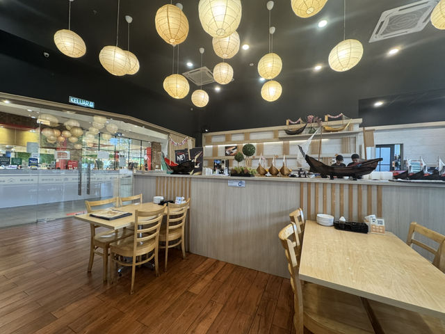 🍣 Sushi House @ Citrine Hub – Service Was Great, Food Just Okay
