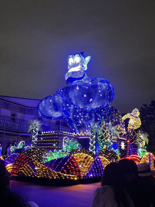 🌟 Tokyo Disneyland at Night: Magic on Parade ✨