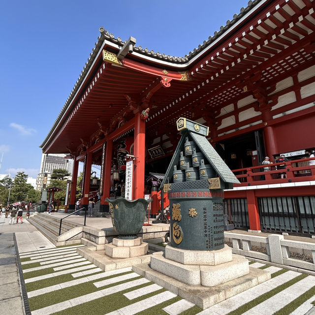The Heart of Asakusa: A Solo Visit to Sensō-ji's Main Hall (Kannondō) 🙏