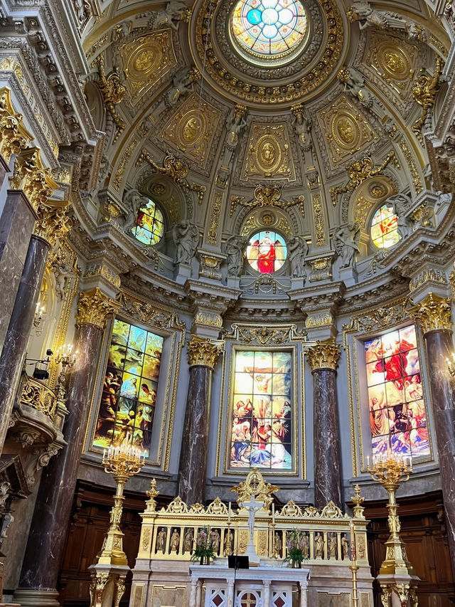 Berlin Cathedral – Majestic Landmark of Faith and History Berlin Cathedral – Majestic Landmark of Faith and History