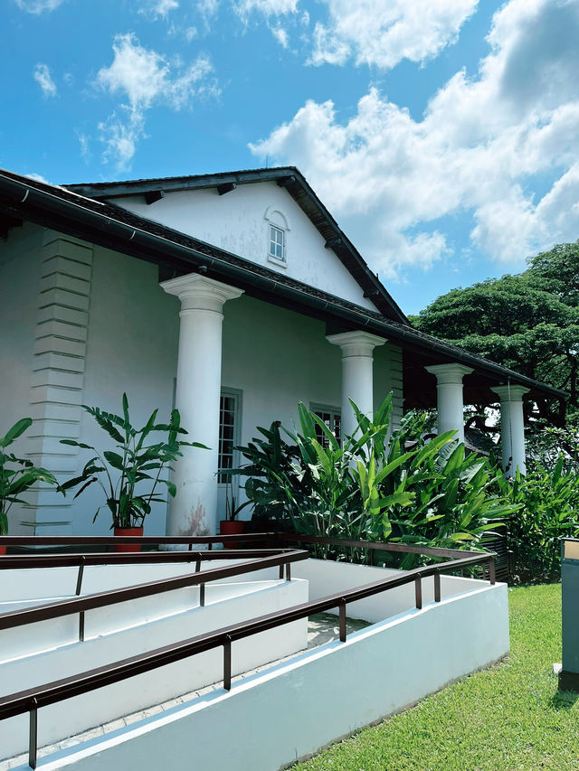 Old Court House Kuching: Historic Landmark with Timeless Charm 