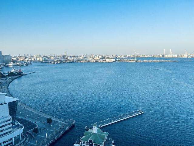 Yokohama - a blue city 