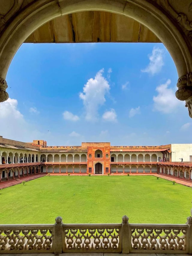 Agra Fort A Majestic Fortress of Uttar Pradesh 