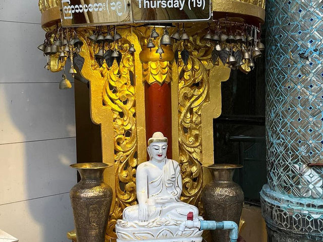 Sule Pagoda