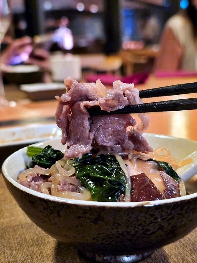 28樓俯瞰河景享匠心美食 28樓俯瞰河景享匠心美食