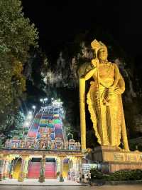 夜に訪れる静寂の聖地｜Batu Caves（バトゥ洞窟）