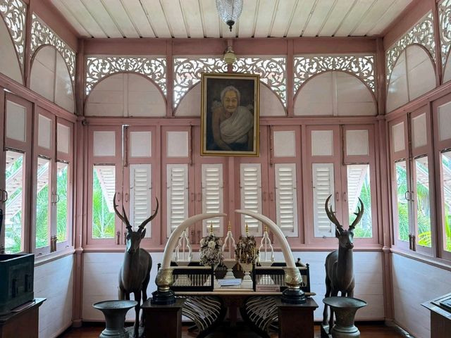บ้านวงศ์บุรี (Khum Vongburi Museum)